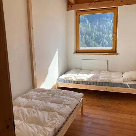 Bed & Breakfast Chaflur Tschlin